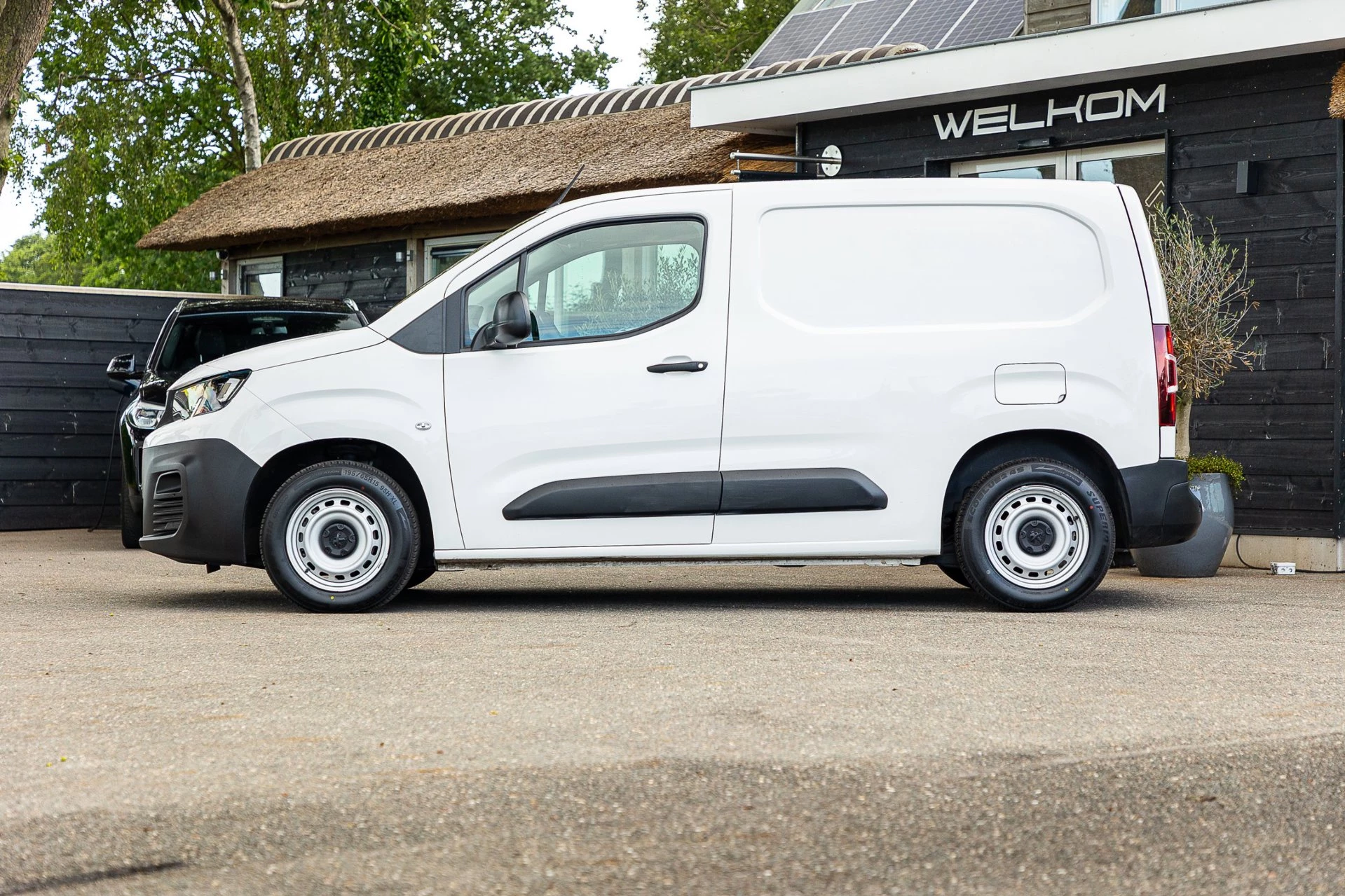 Hoofdafbeelding Peugeot Partner