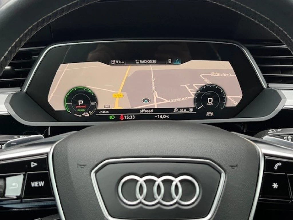 Hoofdafbeelding Audi e-tron