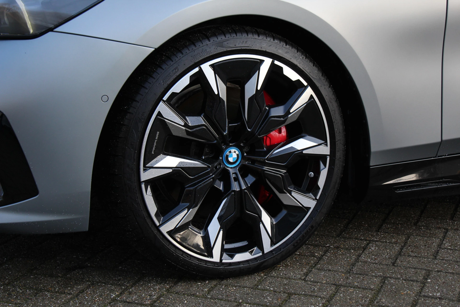 Hoofdafbeelding BMW i5
