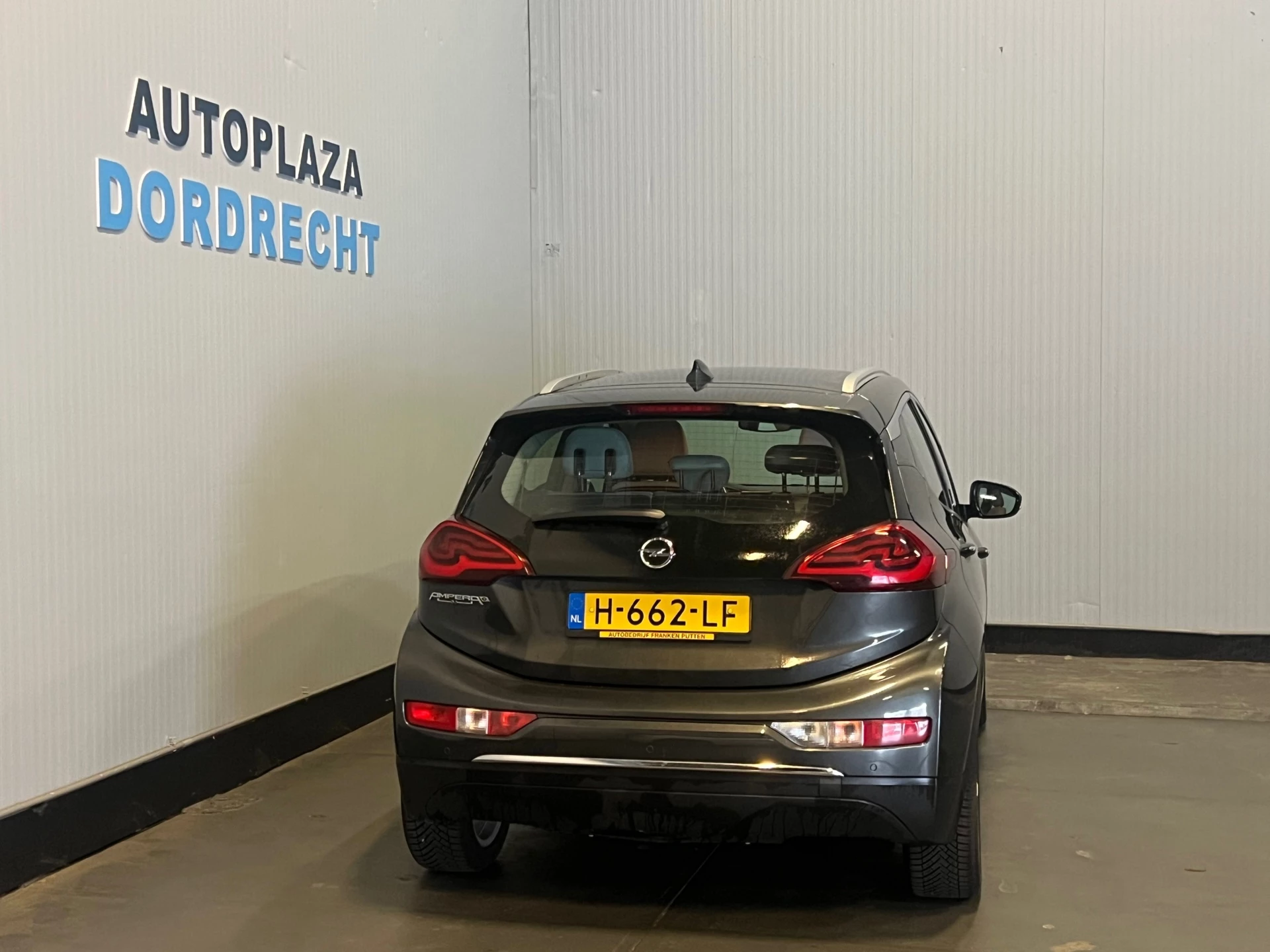 Hoofdafbeelding Opel Ampera-e