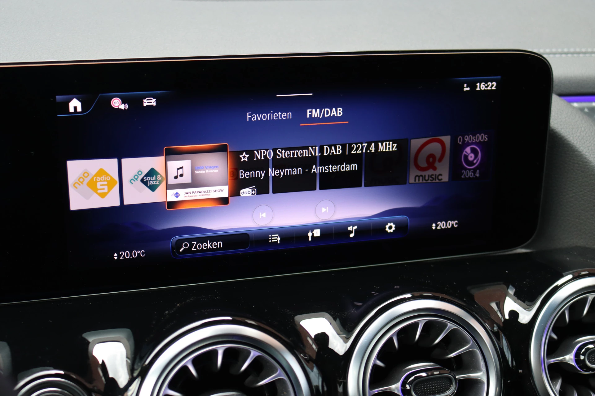 Hoofdafbeelding Mercedes-Benz EQA