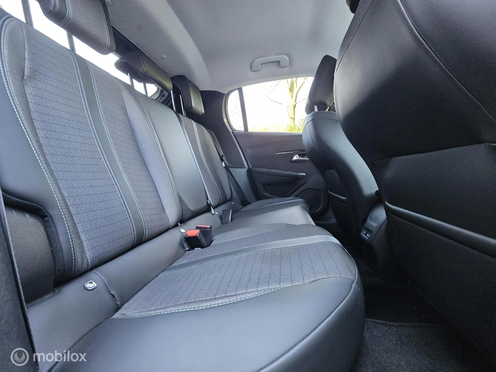 Hoofdafbeelding Peugeot e-208