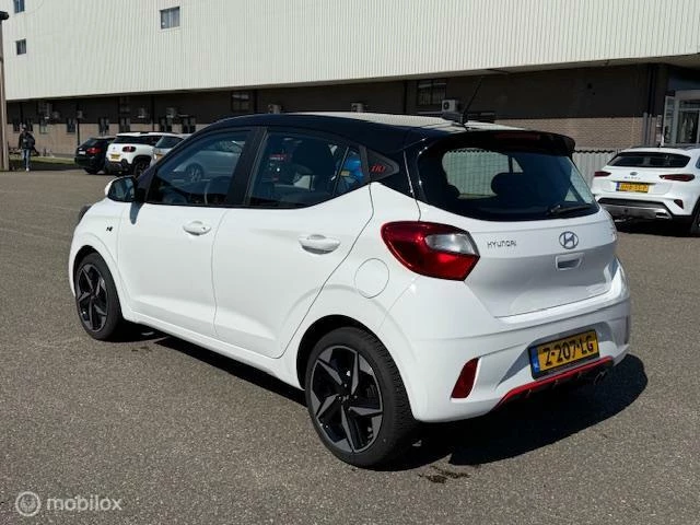 Hoofdafbeelding Hyundai i10