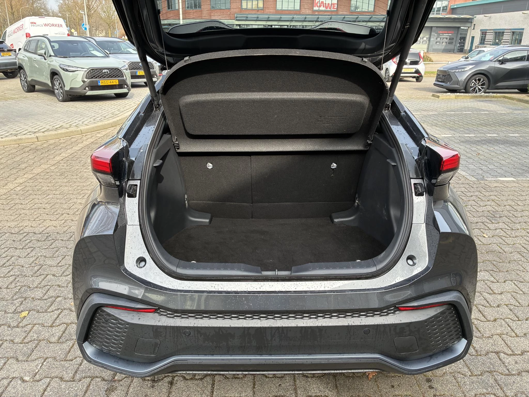 Hoofdafbeelding Toyota C-HR