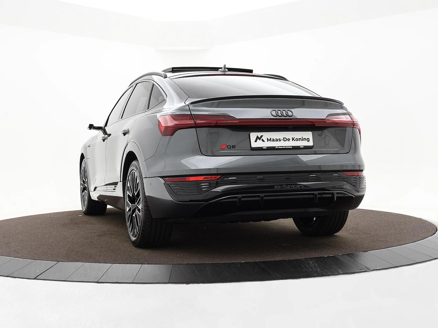 Hoofdafbeelding Audi Q8 Sportback e-tron