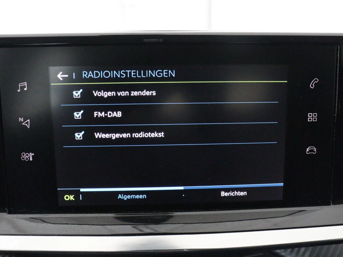 Hoofdafbeelding Peugeot e-208