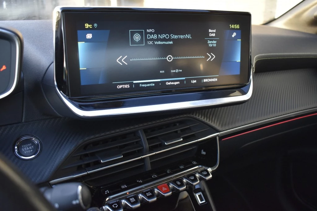 Hoofdafbeelding Peugeot e-208