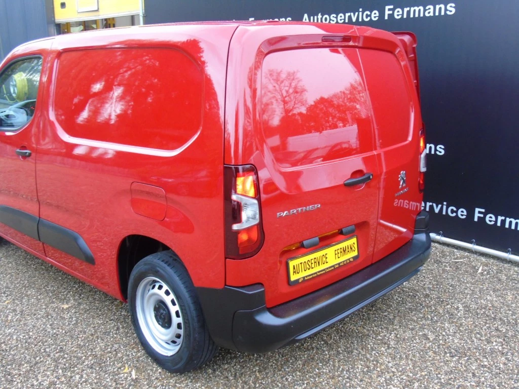Hoofdafbeelding Peugeot Partner