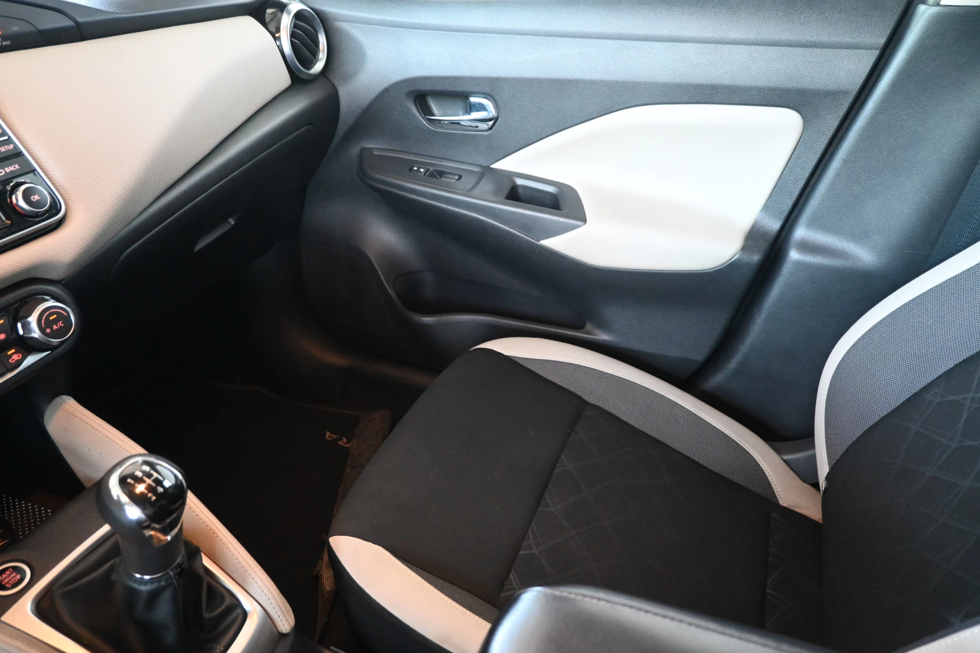 Hoofdafbeelding Nissan Micra