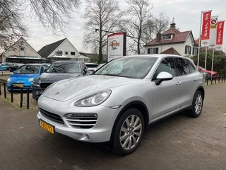 Hoofdafbeelding Porsche Cayenne Porsche Cayenne 3.0 D AUTOMAAT / SCHUIFDAK / BOSE / LEDER / TREKHAAK / NAVI / PDC