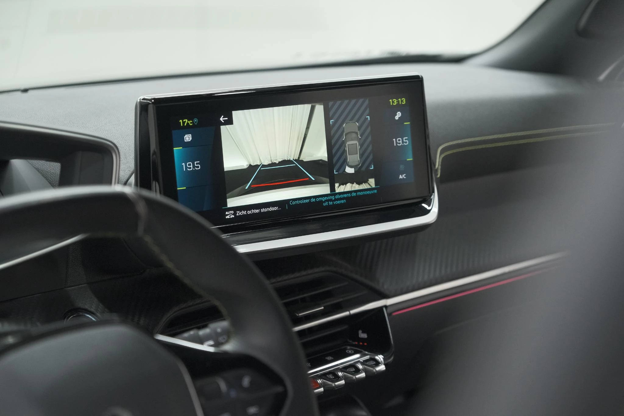 Hoofdafbeelding Peugeot e-2008