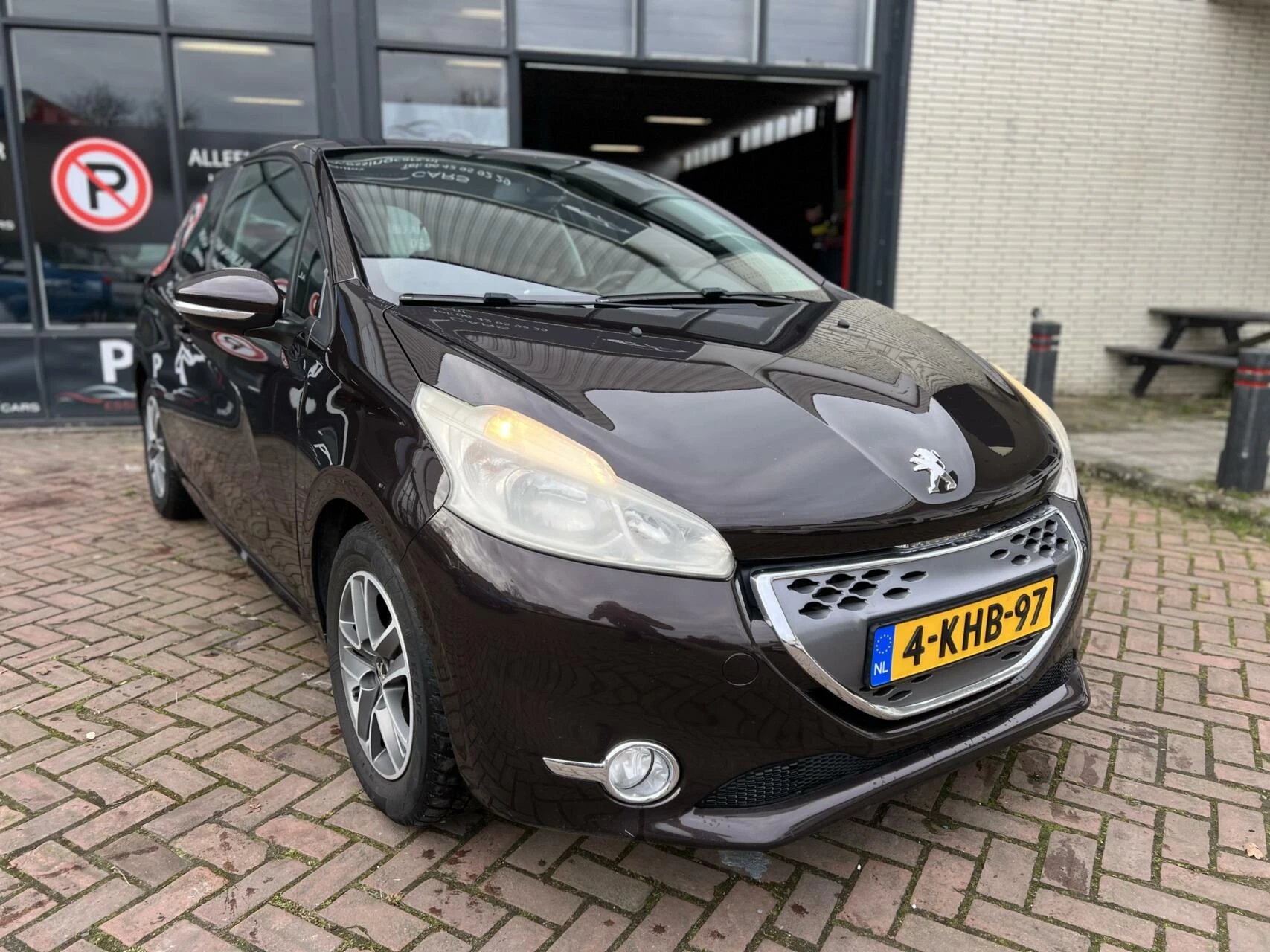 Hoofdafbeelding Peugeot 208