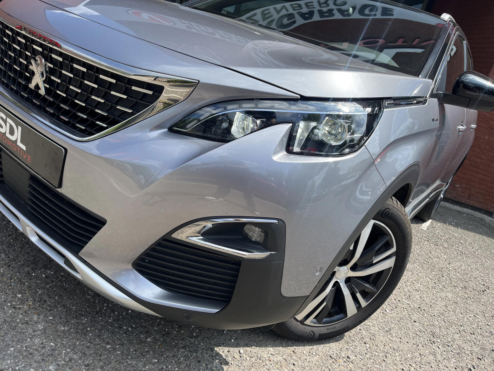 Hoofdafbeelding Peugeot 5008