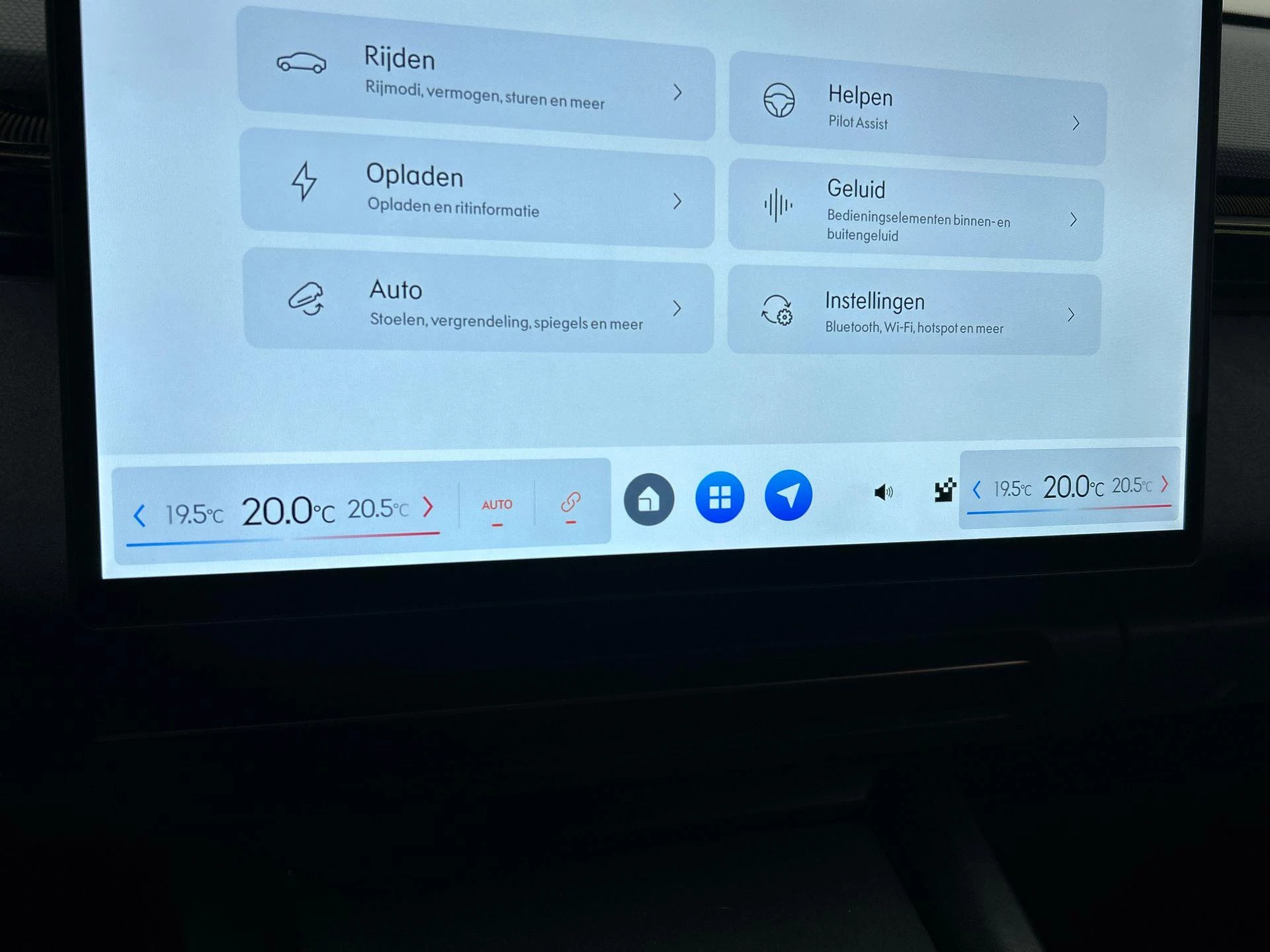 Hoofdafbeelding Lynk & Co 08