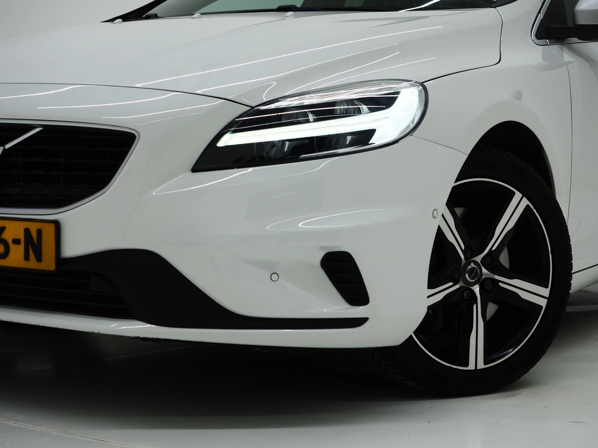 Hoofdafbeelding Volvo V40