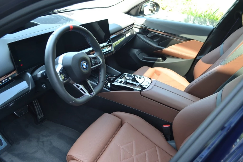 Hoofdafbeelding BMW i5