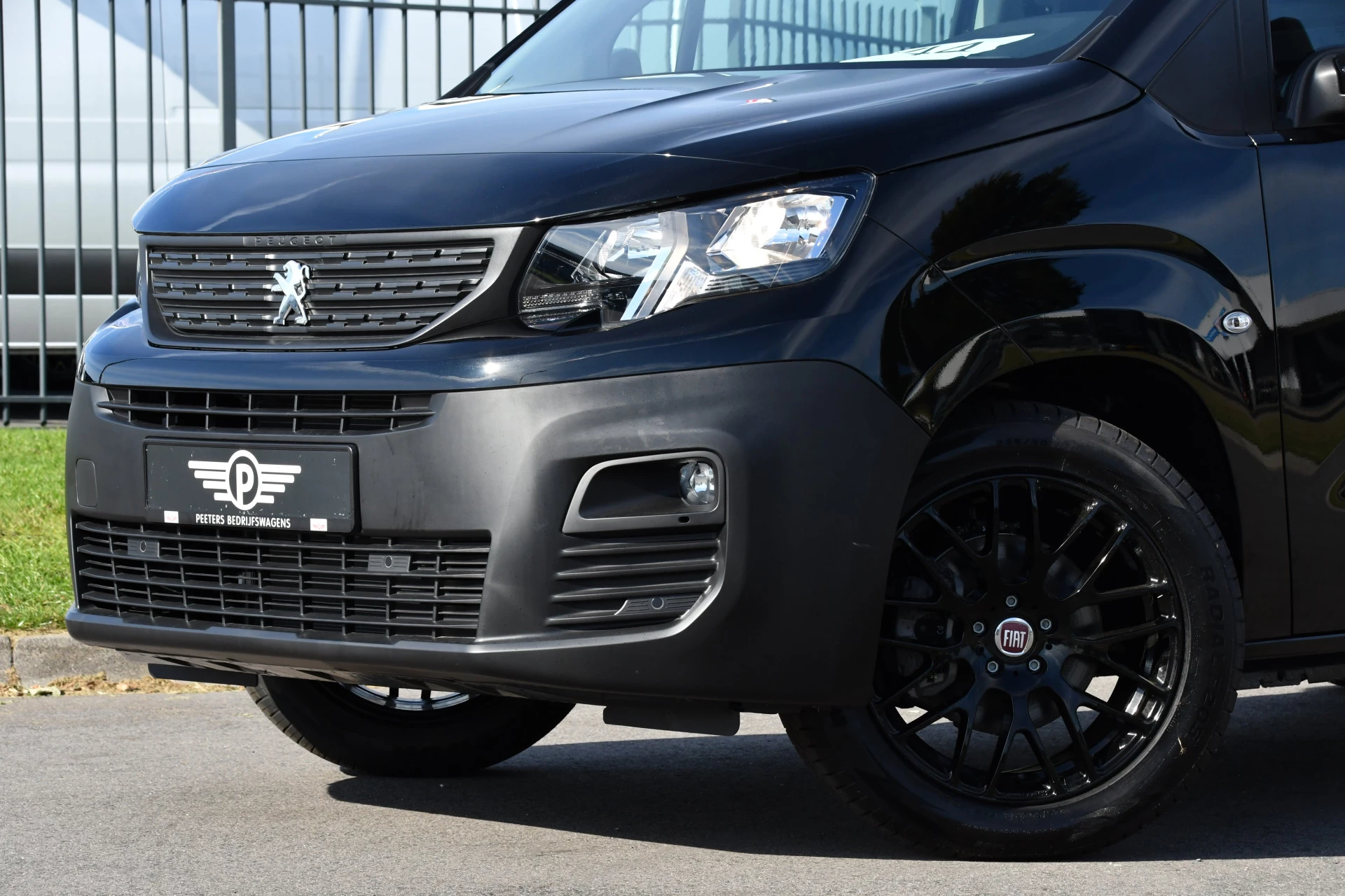 Hoofdafbeelding Peugeot Partner