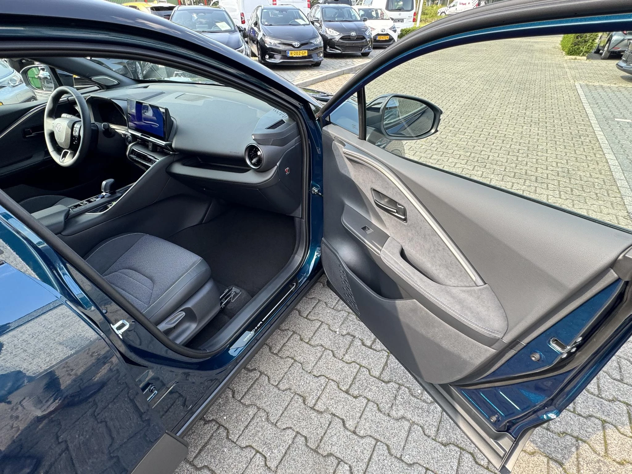 Hoofdafbeelding Toyota C-HR