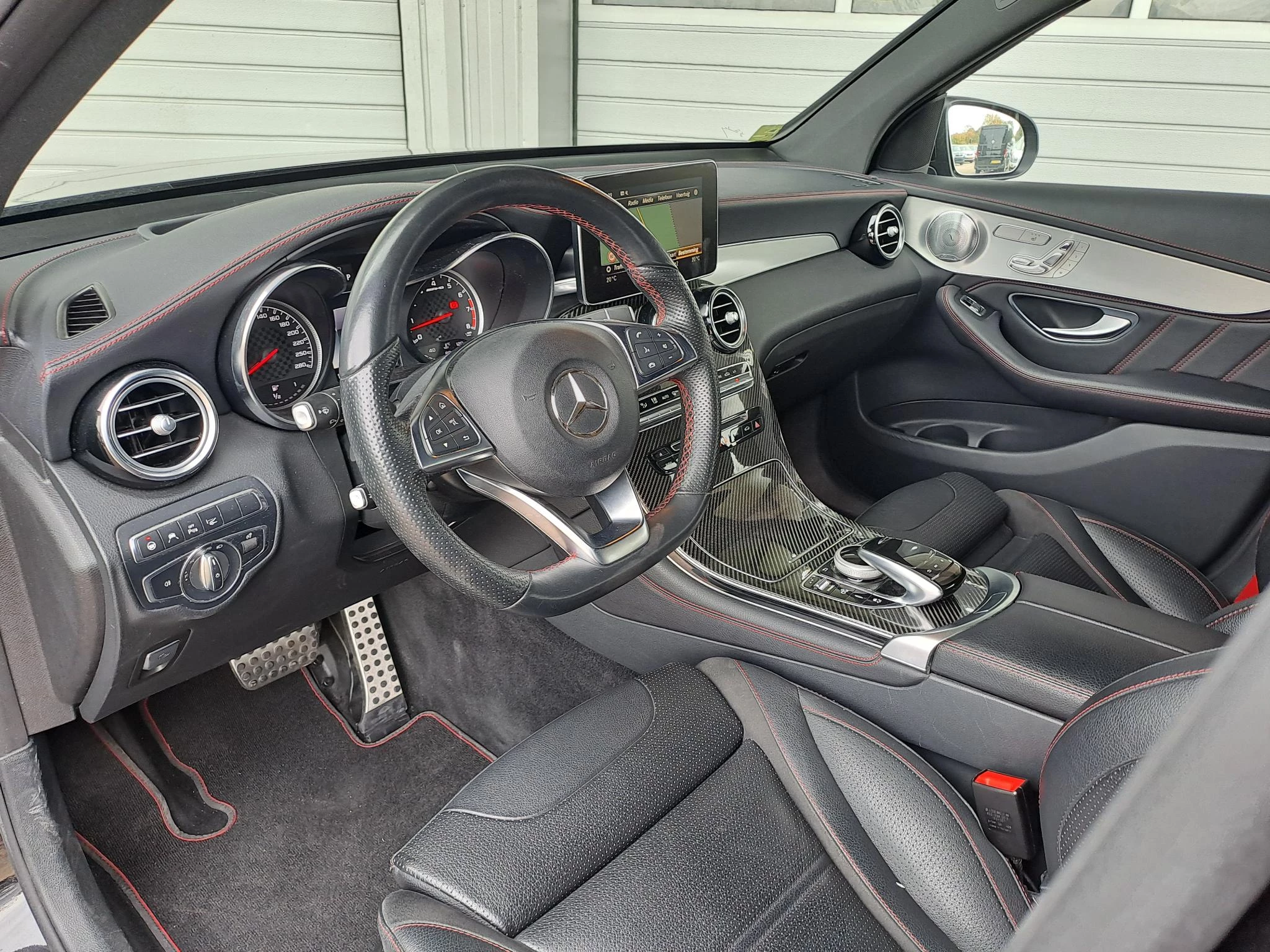 Hoofdafbeelding Mercedes-Benz GLC