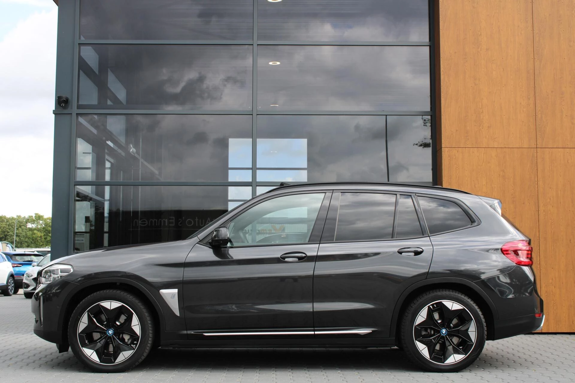 Hoofdafbeelding BMW iX3