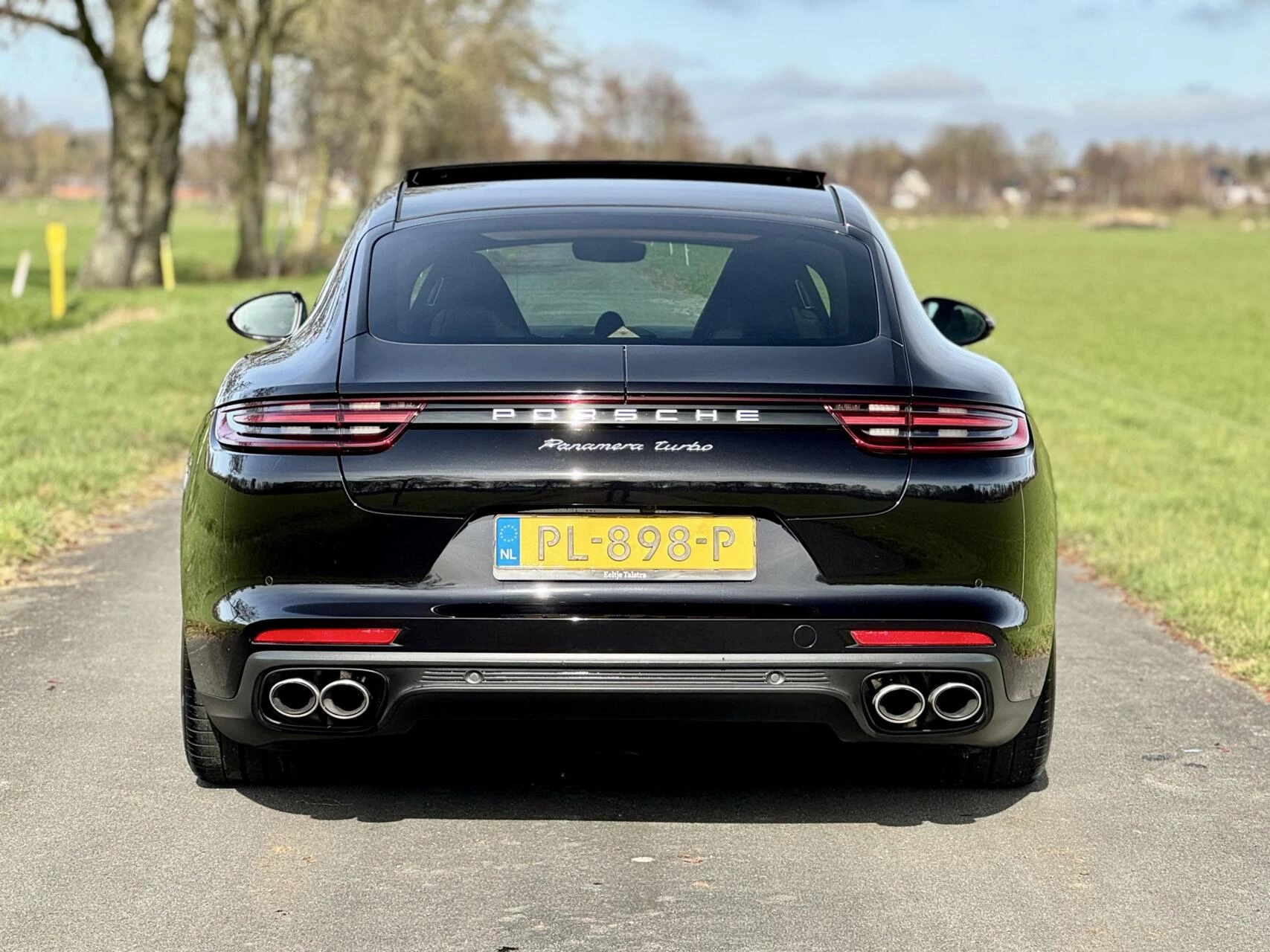 Hoofdafbeelding Porsche Panamera