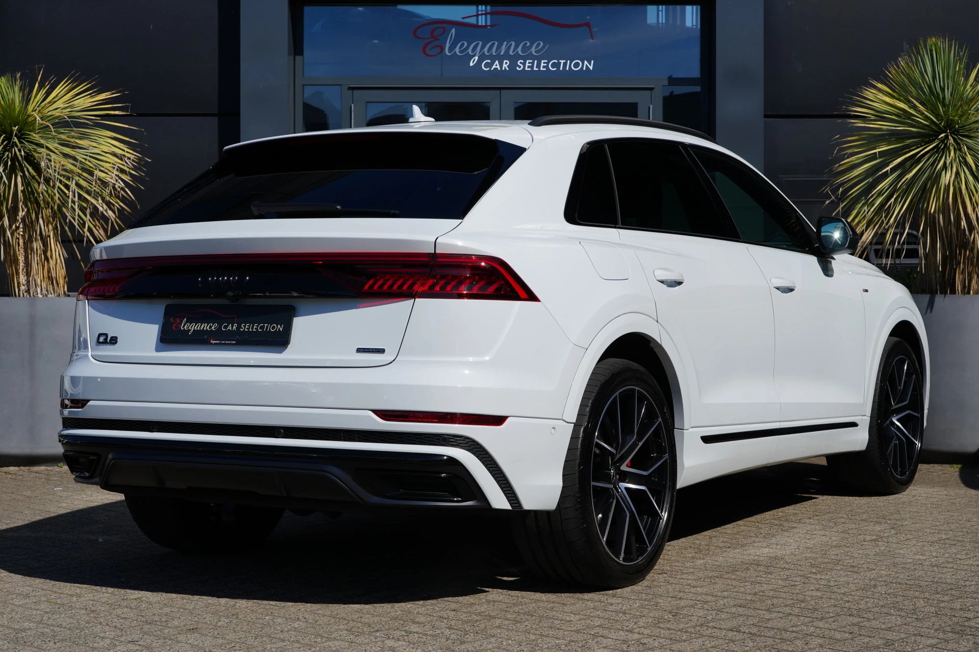 Hoofdafbeelding Audi Q8