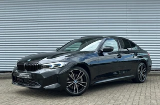 BMW 3-serie 330e xDrive Sedan Hybrid | Full Option | M Sport | Glazen Schuifdak | H&K | Innovation | Head Up |19 inch |
