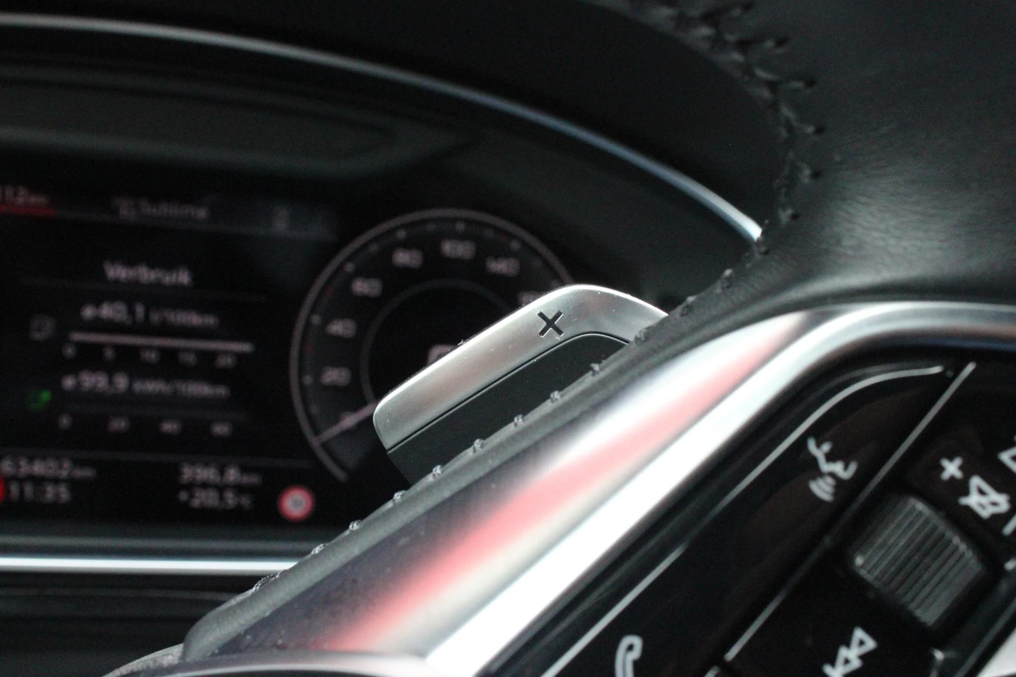 Hoofdafbeelding Audi A8