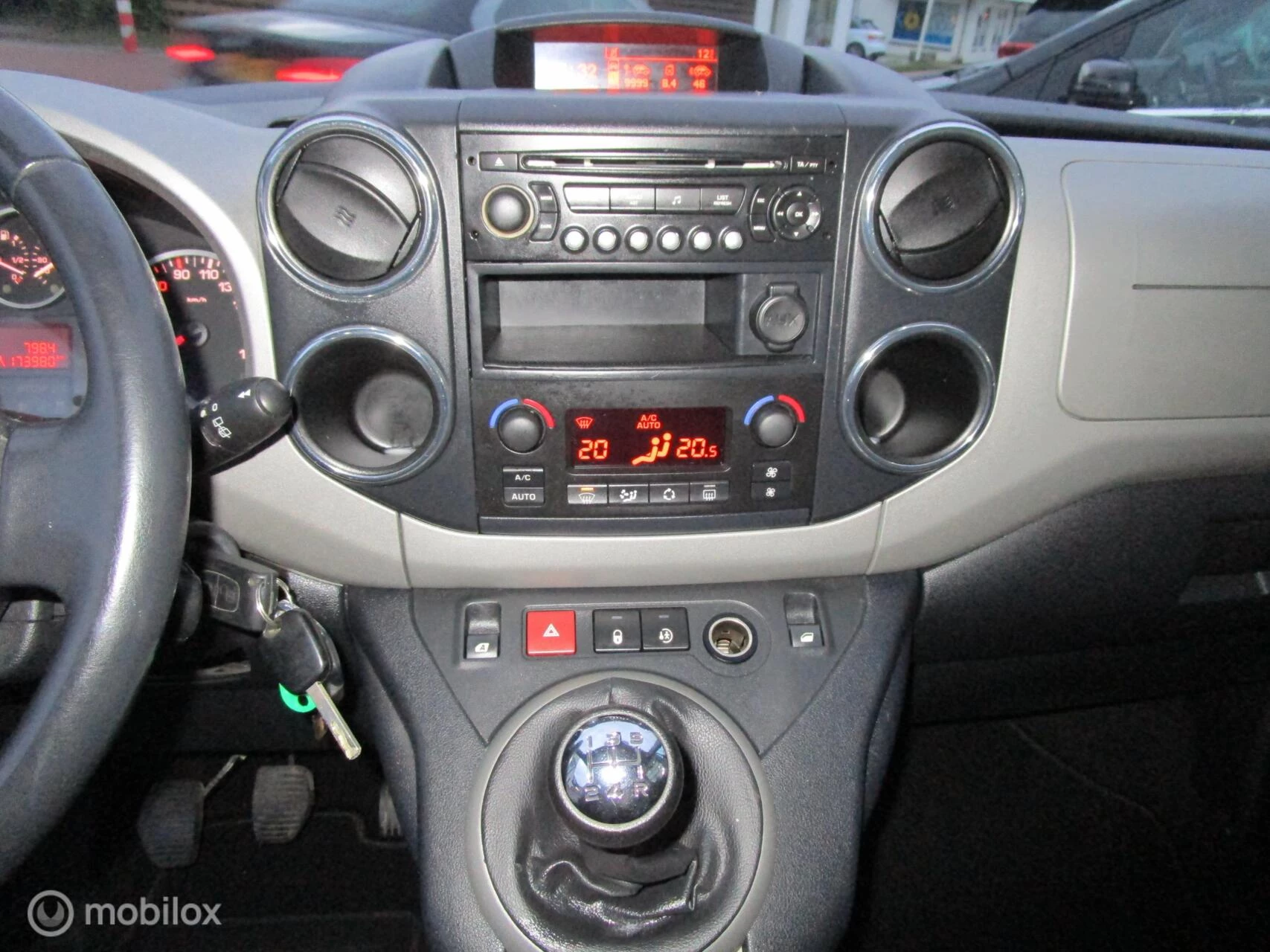 Hoofdafbeelding Peugeot Partner