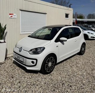 Hoofdafbeelding Volkswagen up! Volkswagen Up! 1.0 White UP Panoramadak Leer Stoelverwarming