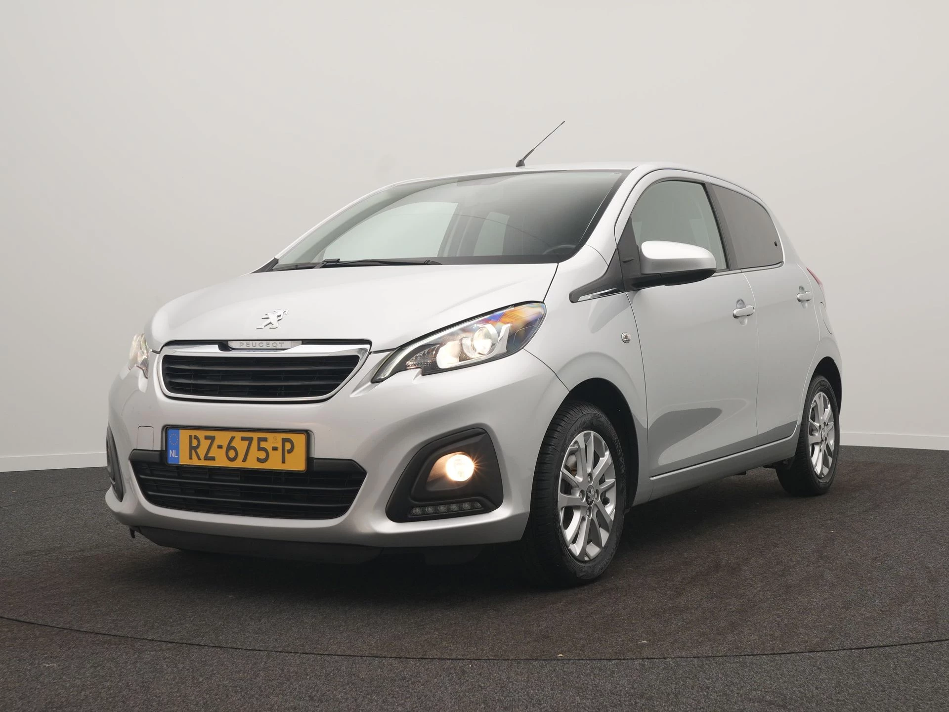 Hoofdafbeelding Peugeot 108