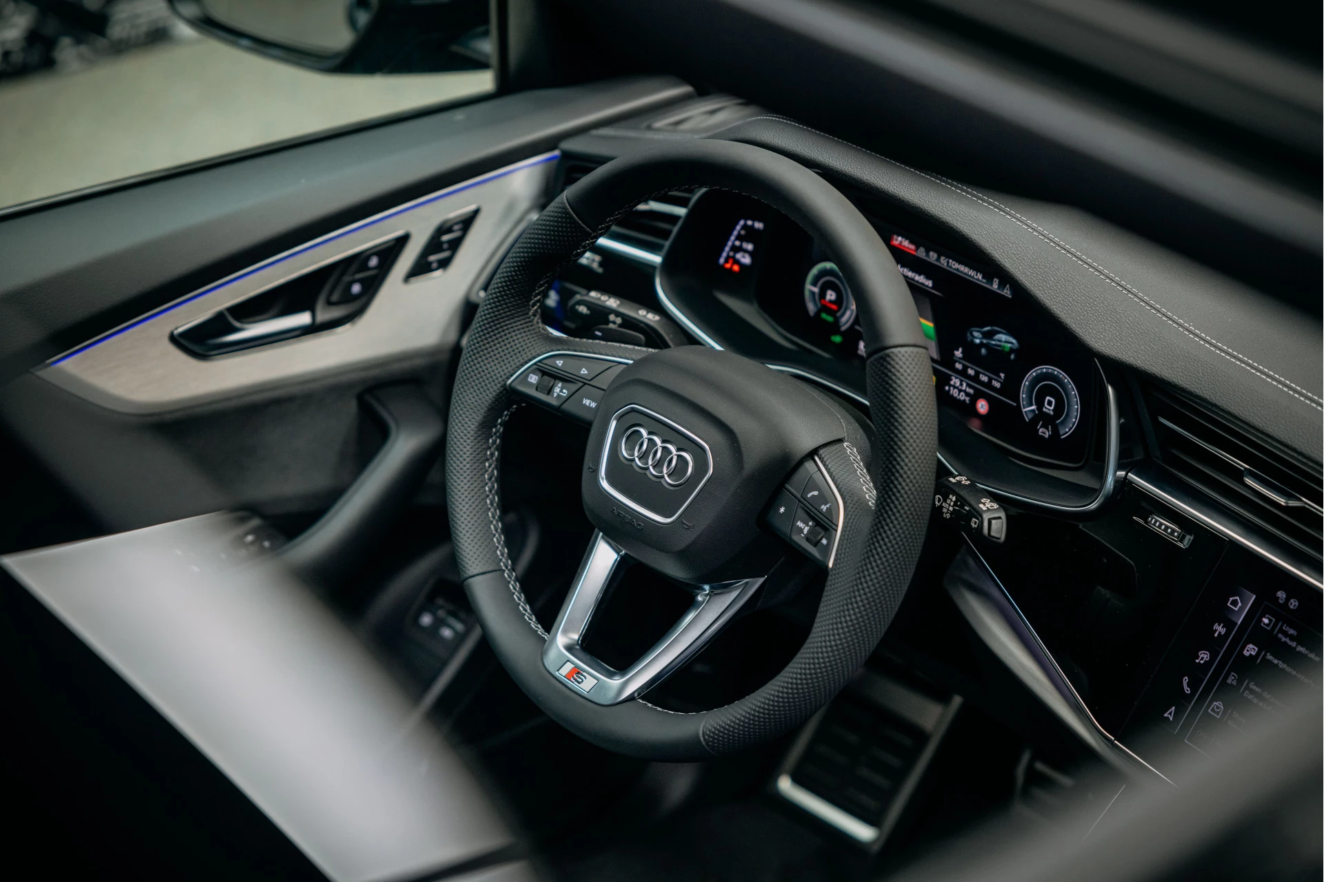 Hoofdafbeelding Audi Q8