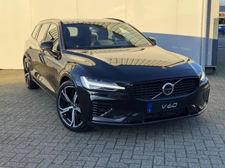 Hoofdafbeelding Volvo V60 Volvo V60 T6 Plug-in hybrid AWD Plus Dark|360 camera|HK-audio|ACC|BLIS