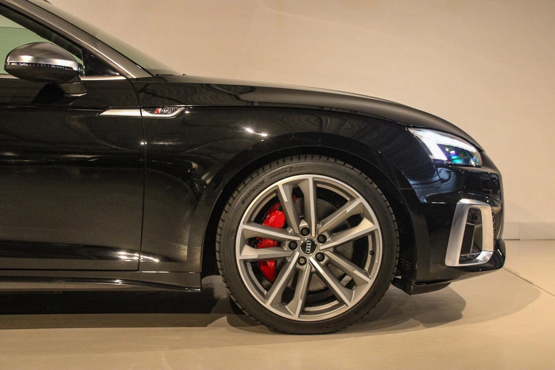 Hoofdafbeelding Audi S5