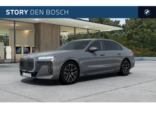 Hoofdafbeelding BMW 7 Serie BMW 7 Serie 750e xDrive High Executive M Sport Automaat / Panoramadak Sky Lounge / Multifunctionele stoelen voor + achter / Parking Assistant Professional / Executive Lounge Seating