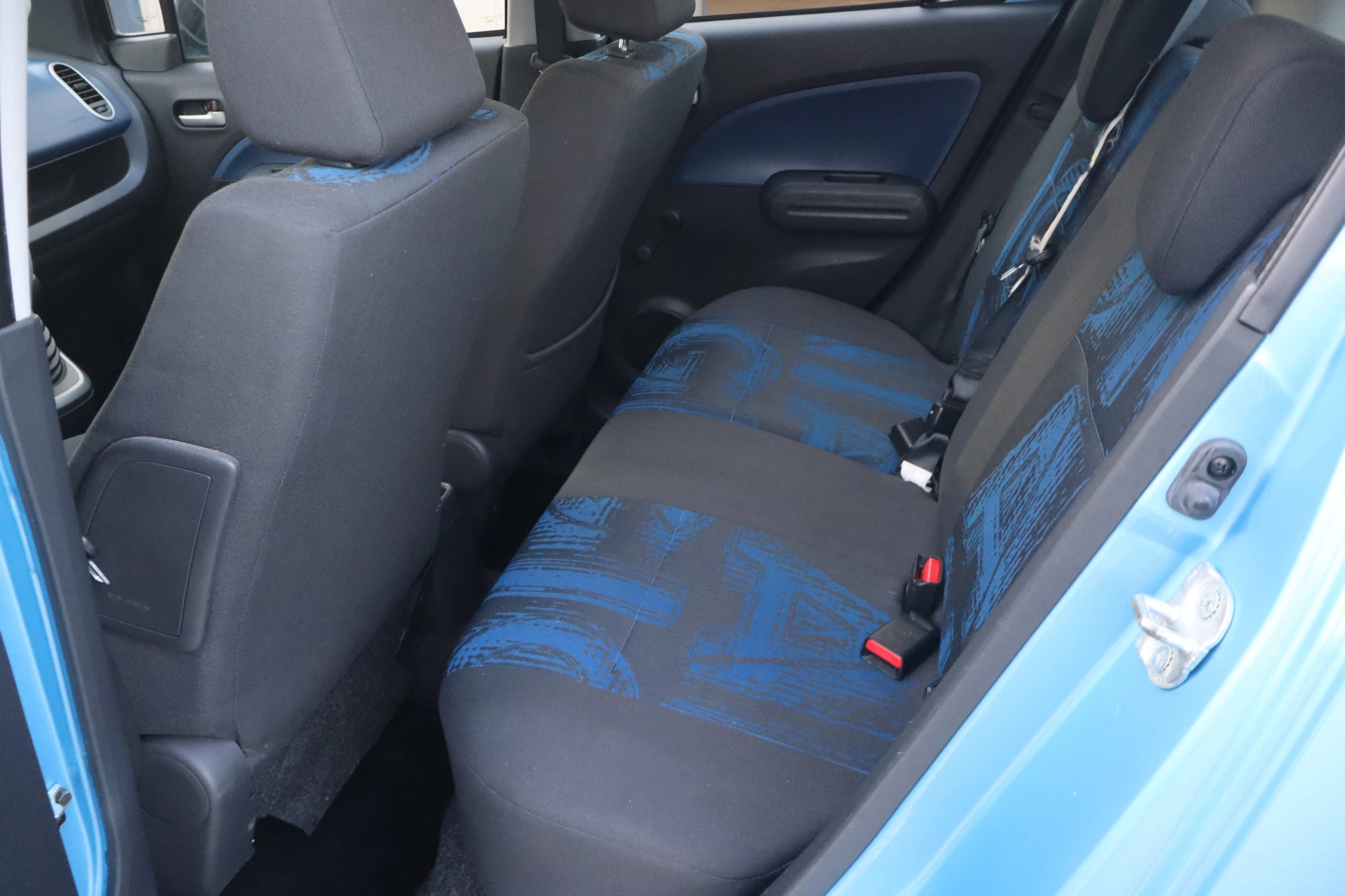 Hoofdafbeelding Opel Agila