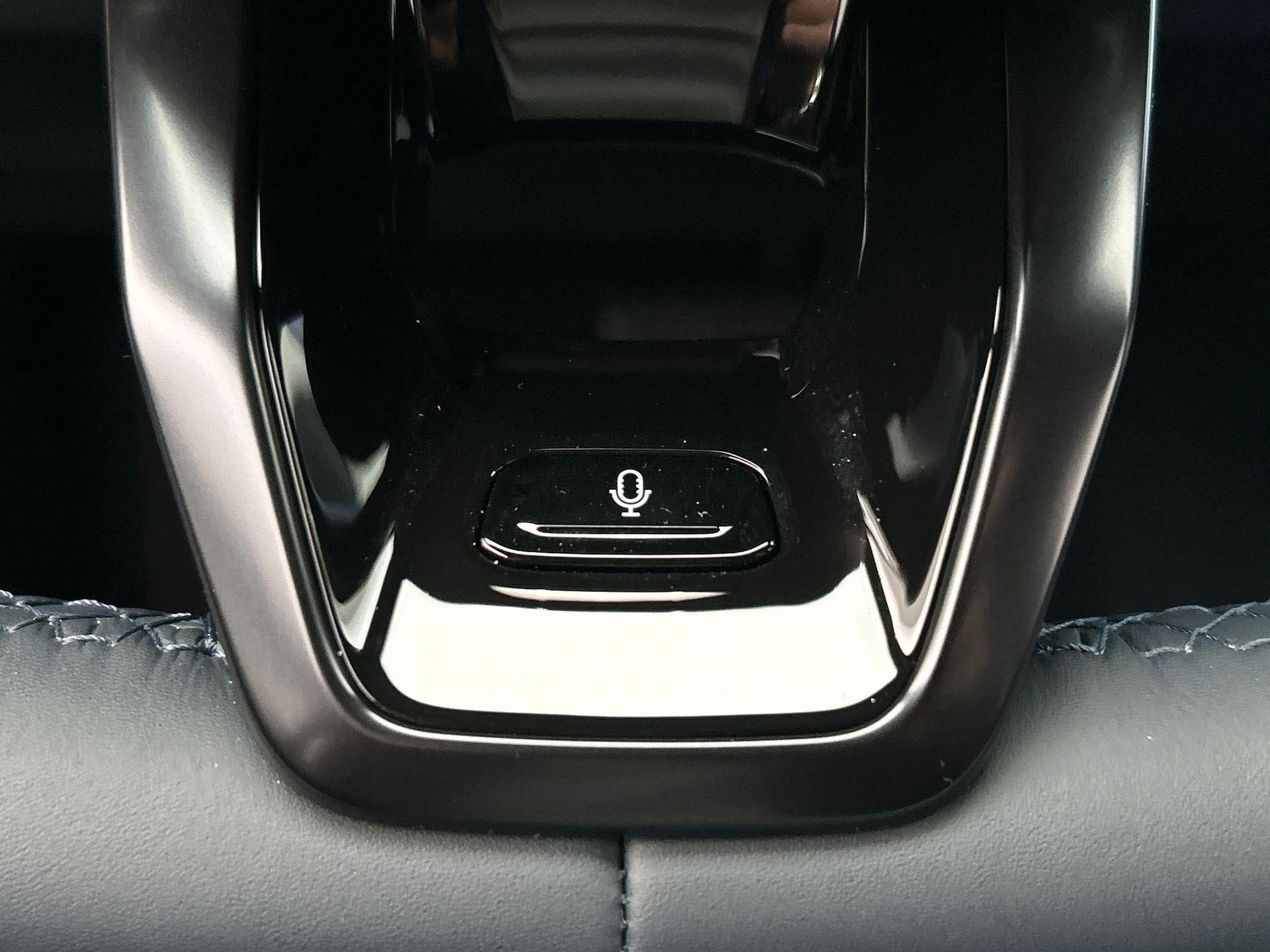 Hoofdafbeelding Lynk & Co 08