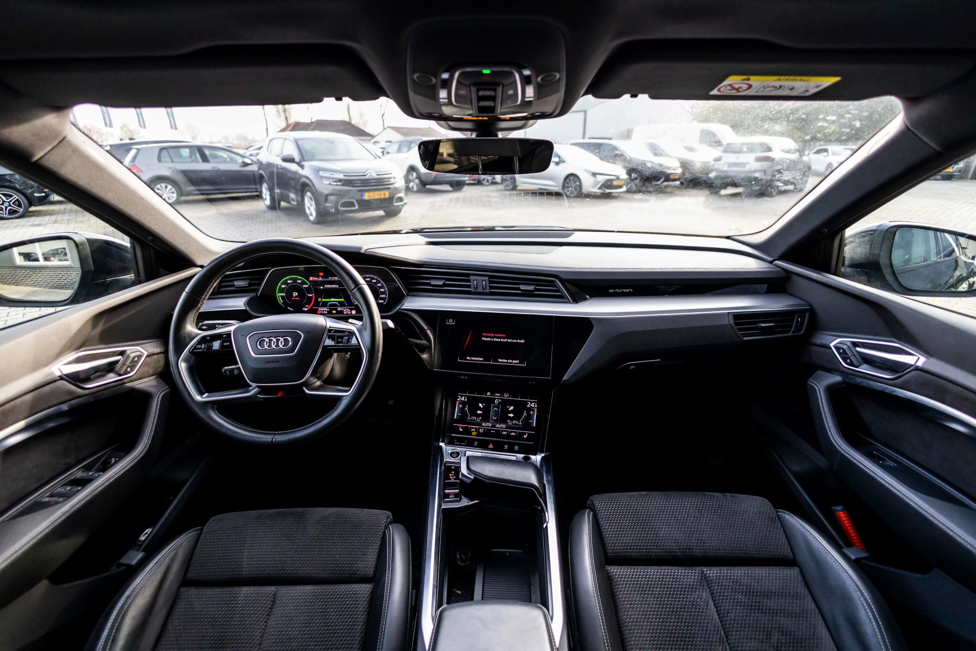 Hoofdafbeelding Audi e-tron