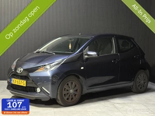 Toyota Aygo 1.0 VVT-i x-play - Multimedia - Camera - Airco - Cruise