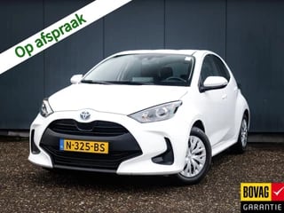 Toyota Yaris 1.5 Hybrid Active (93 PK) 2e-Eig, Toyota-Dealer-Onderh, 12-Mnd-BOVAG, NL-Auto, Navigatie/Apple-Carplay/Android-Auto, Adaptive-Cruisecontrol, Keyless-Entry/Start, Achteruitrijcamera, Privacy-Glas