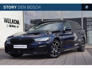 BMW 5 Serie Touring 530e xDrive High Executive M Sport Automaat / Panoramadak / Trekhaak / Laserlight / Adaptief onderstel / Driving Assistant Professional / Live Cockpit Professional