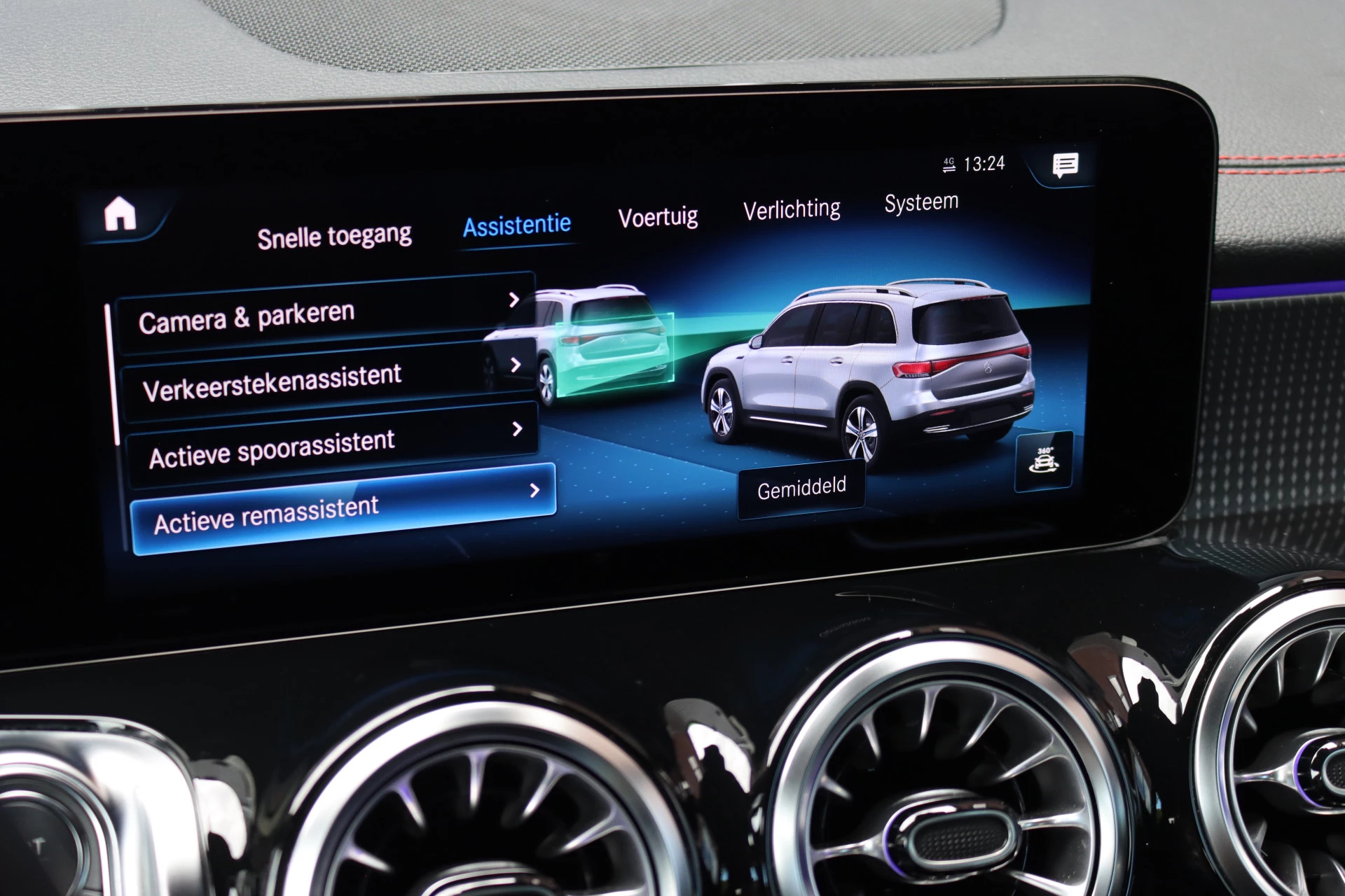 Hoofdafbeelding Mercedes-Benz EQB