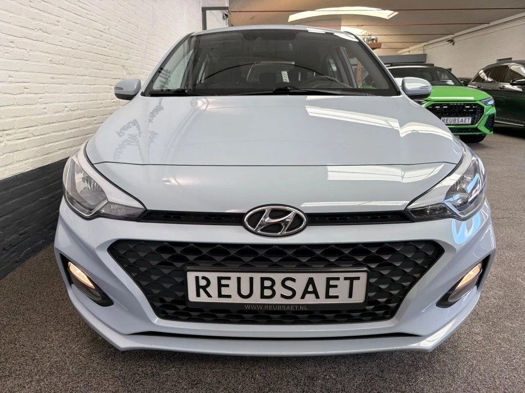 Hoofdafbeelding Hyundai i20