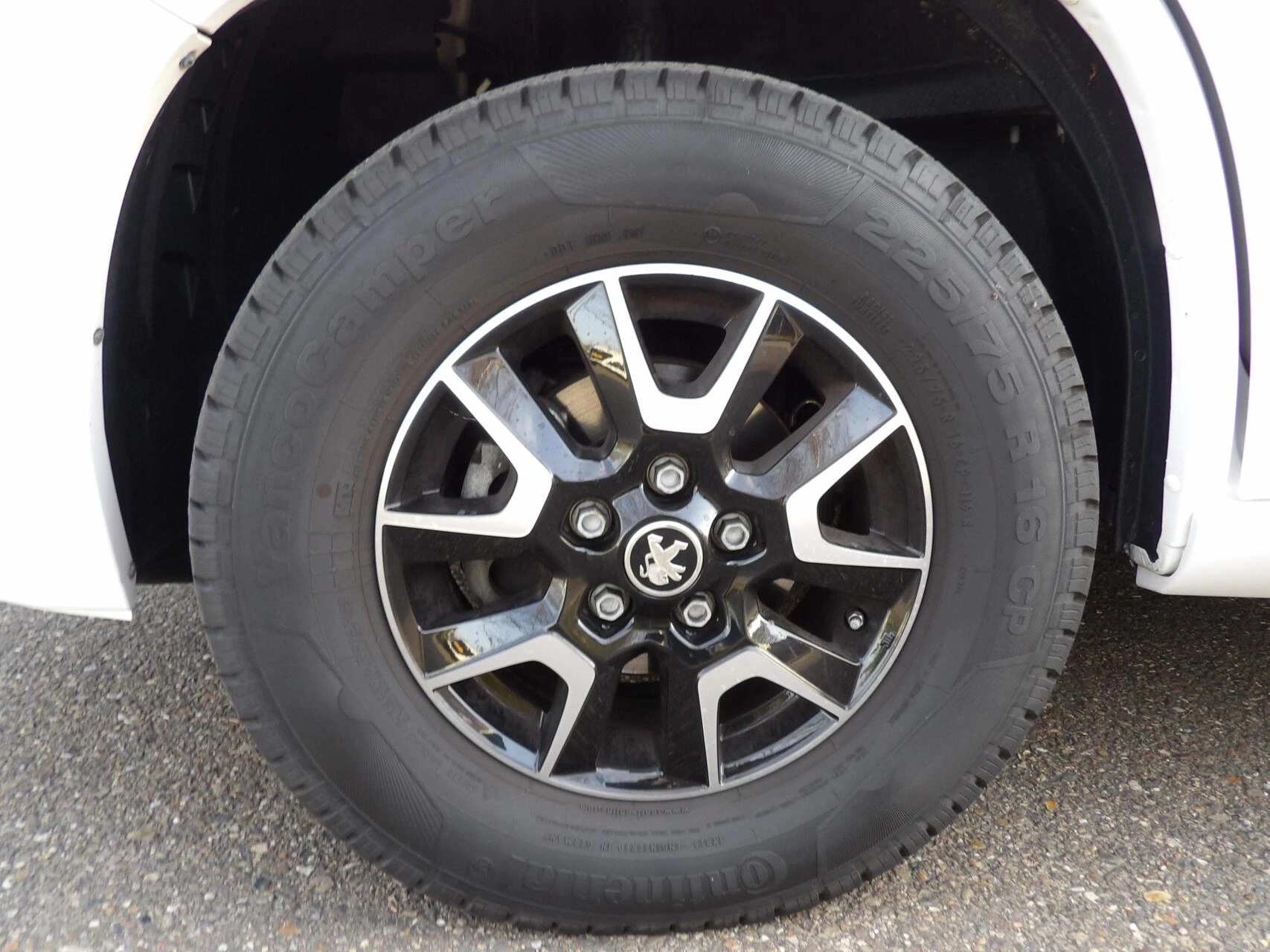 Hoofdafbeelding Knaus VAN Ti 650 MEG