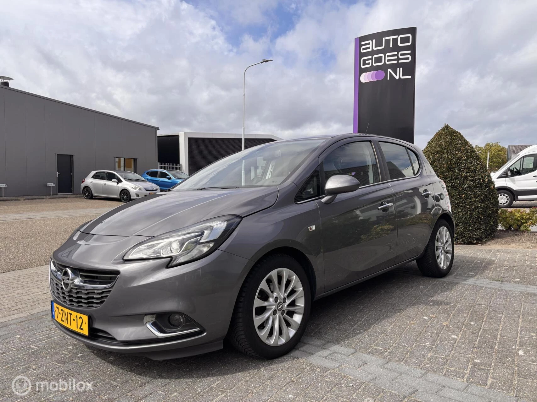 Hoofdafbeelding Opel Corsa