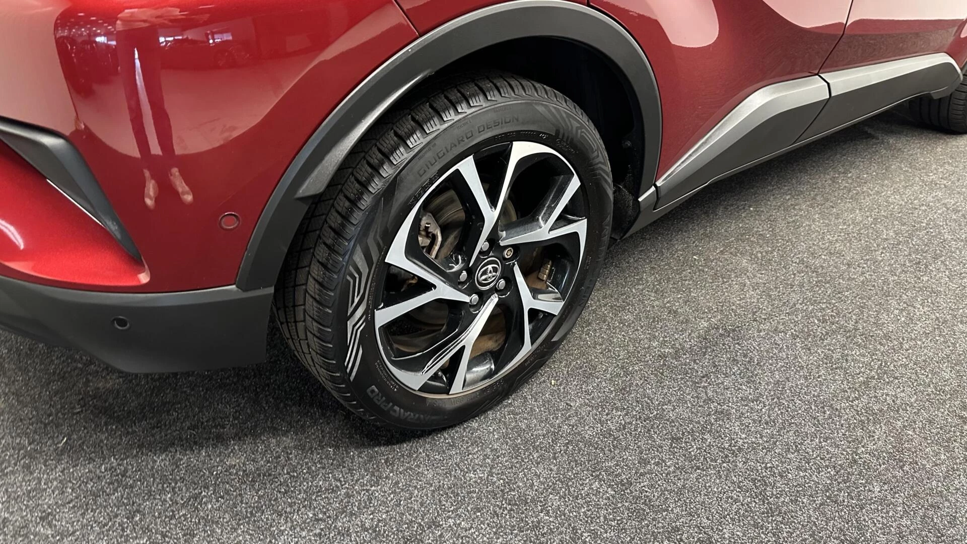 Hoofdafbeelding Toyota C-HR