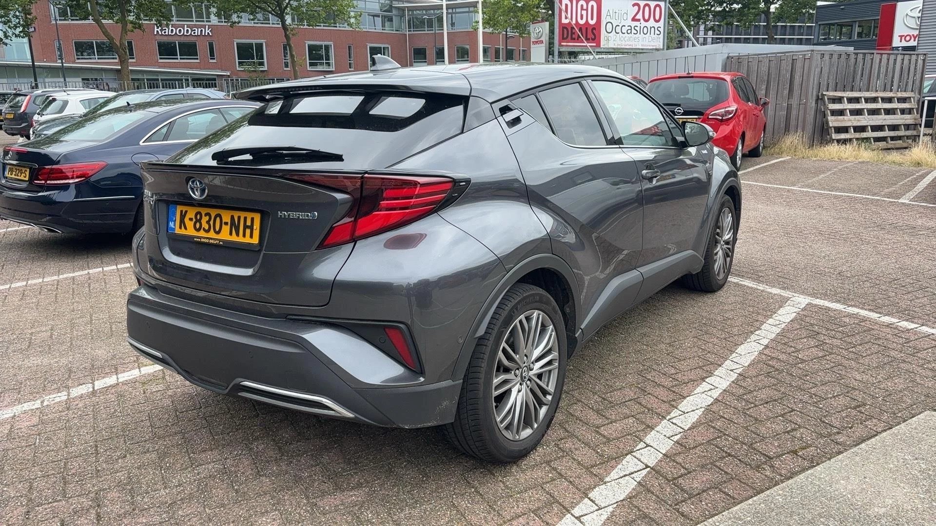 Hoofdafbeelding Toyota C-HR