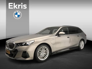 BMW 5 Serie Touring 530e | M-Sportpakket | LED | Navigatie | Active cruise | Trekhaak | Keyles go | DAB | Alu 20 inch