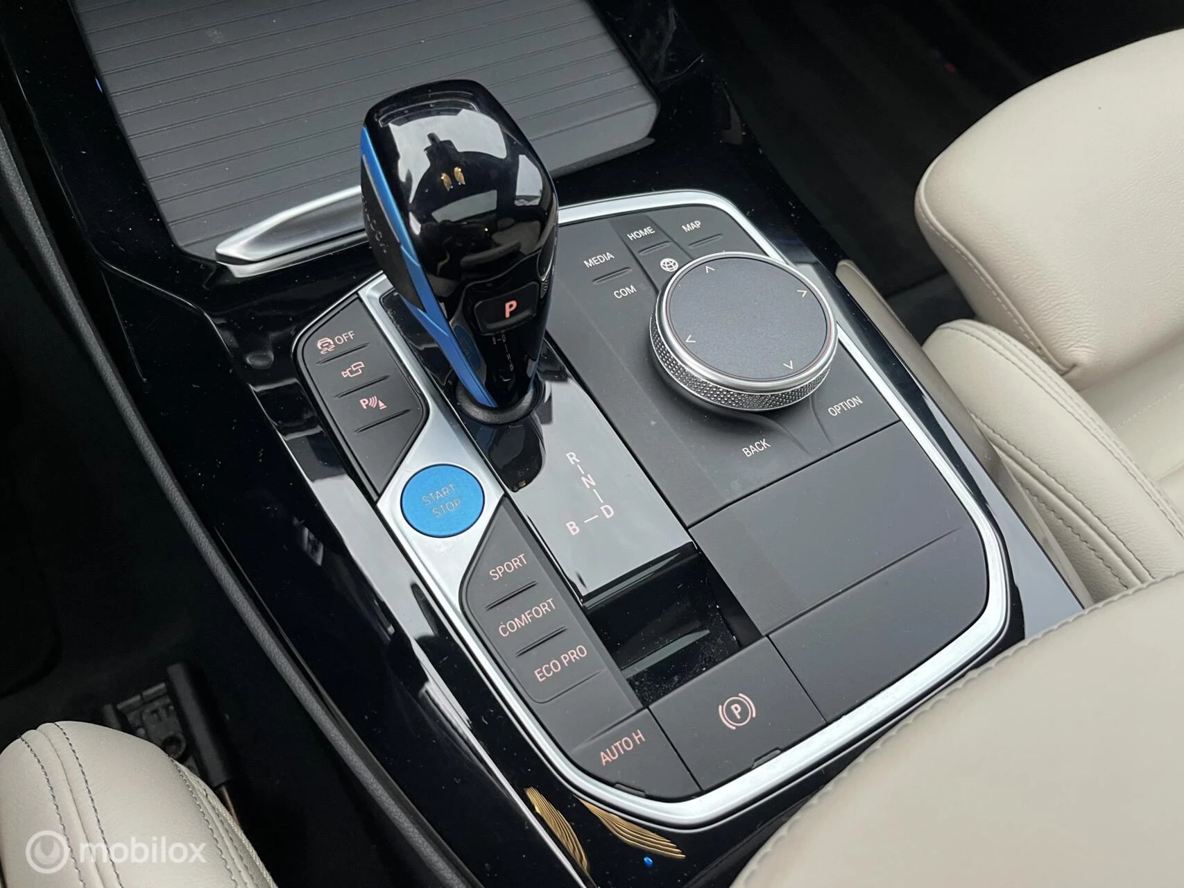 Hoofdafbeelding BMW iX3