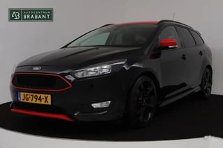 Hoofdafbeelding Ford Focus Ford Focus Wagon 1.5 Black Edition (NAVIGATIE, PARKEERSENSOREN, CRUISE, MULTIMEDIA, LM VELGEN)